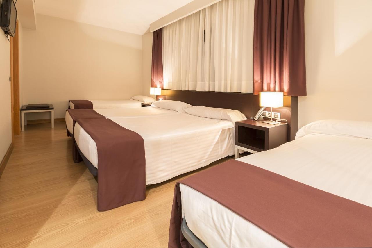 Hotel Plazaola Irurtzun Exteriör bild