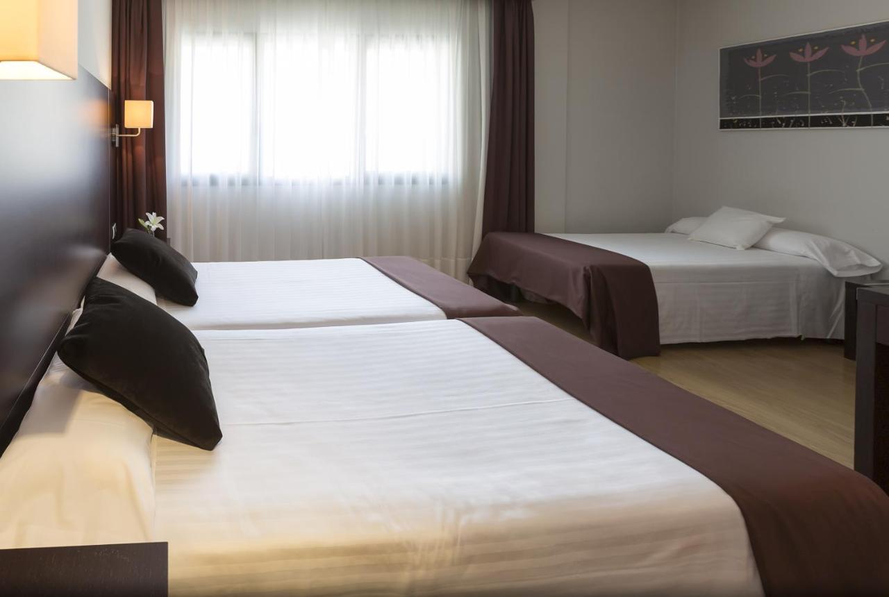 Hotel Plazaola Irurtzun Exteriör bild